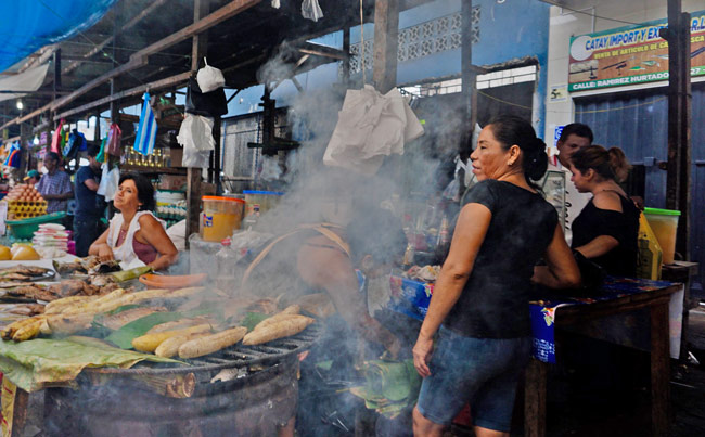 mercado-belen-iquitos-peru